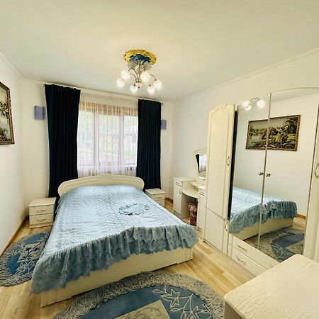 Rodynnyi Zatyshok Guest House Верховина Екстериор снимка