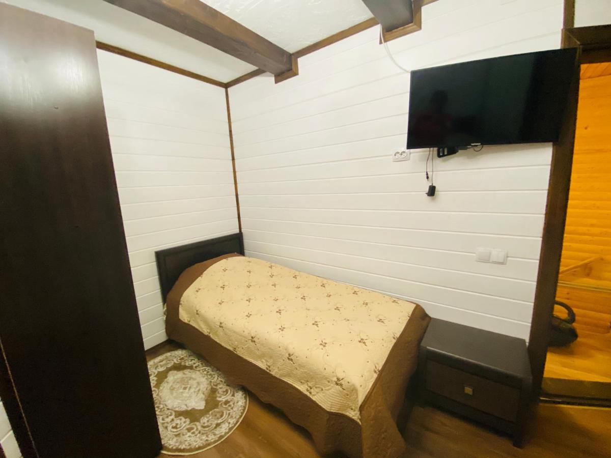 Rodynnyi Zatyshok Guest House Верховина Екстериор снимка