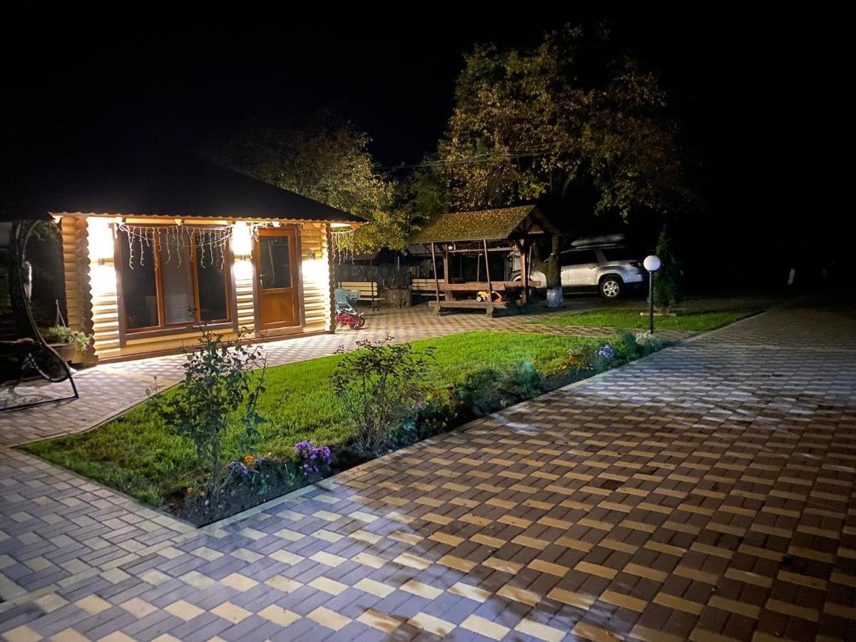 Rodynnyi Zatyshok Guest House Верховина Екстериор снимка